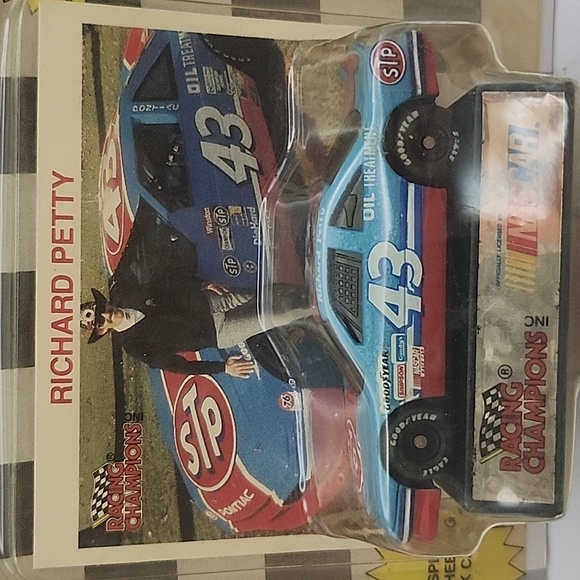 Racing Champions Stock Car Nascar Richard Petty NWT - Picture 3 of 7